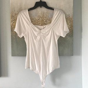 Maisir Short Sleeve Bodysuit (NWT)